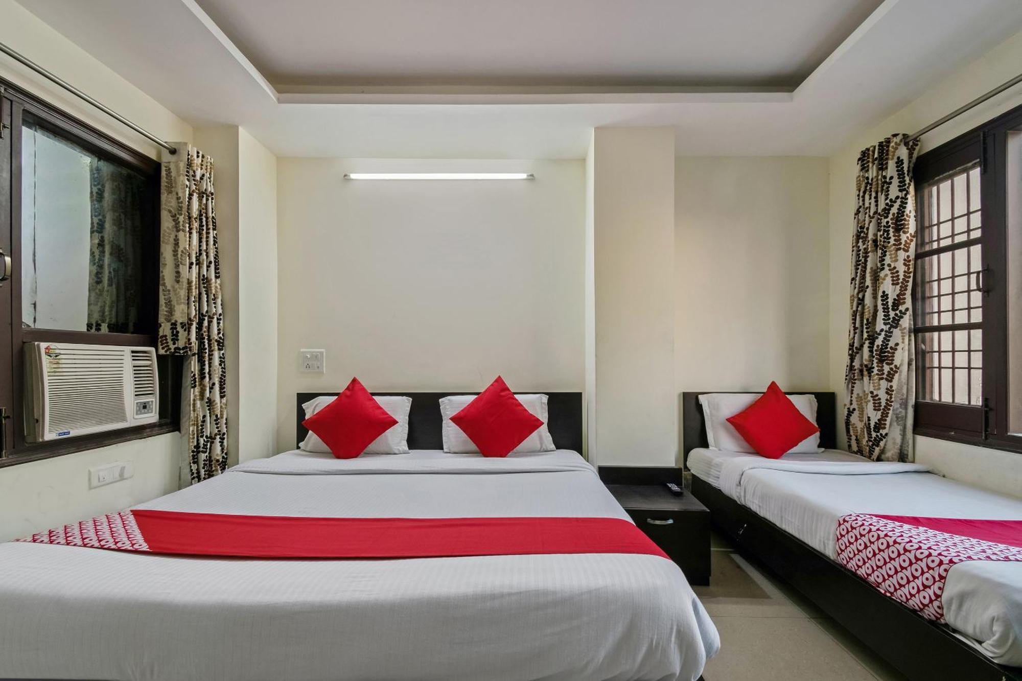 Oyo Hotel Triund Regency カトラ エクステリア 写真